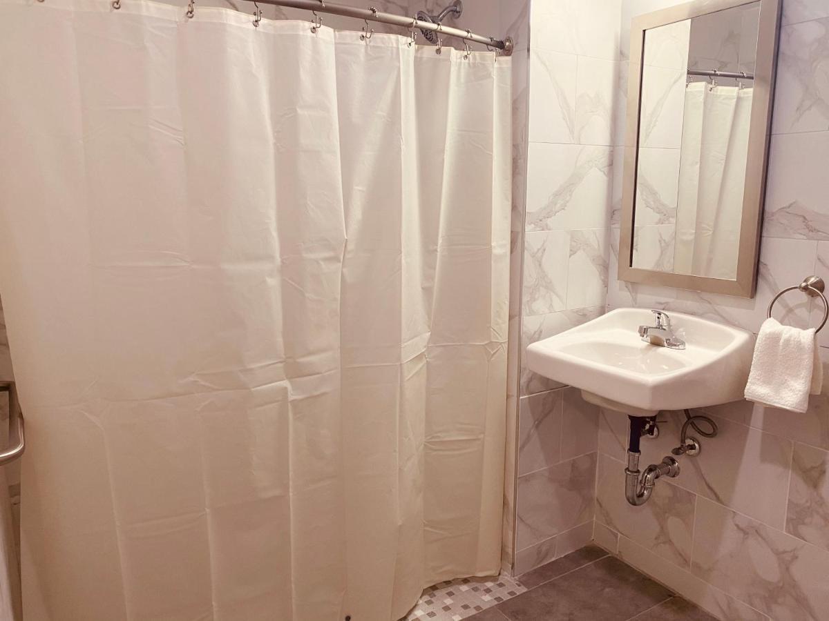 Surface Inn Brooklyn New York Luaran gambar